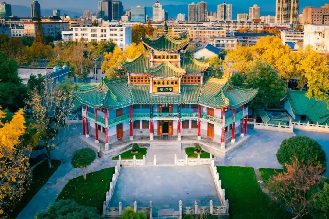 赏秋正当时，跟随这五条自驾线路游汉中