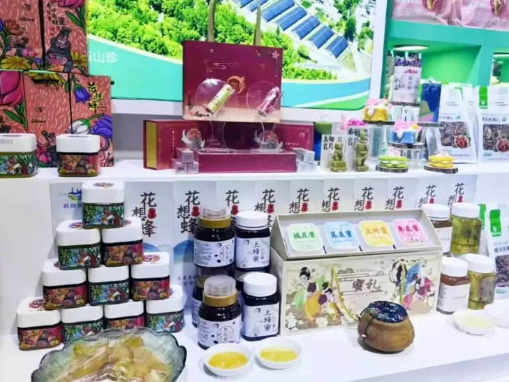 商洛蜂蜡文创产品亮相迪拜