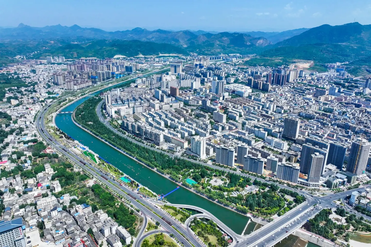 我能为“赛事商洛”做点啥？——商州区高级中学、商洛职业技术学院实验中学、大荆中学这样答