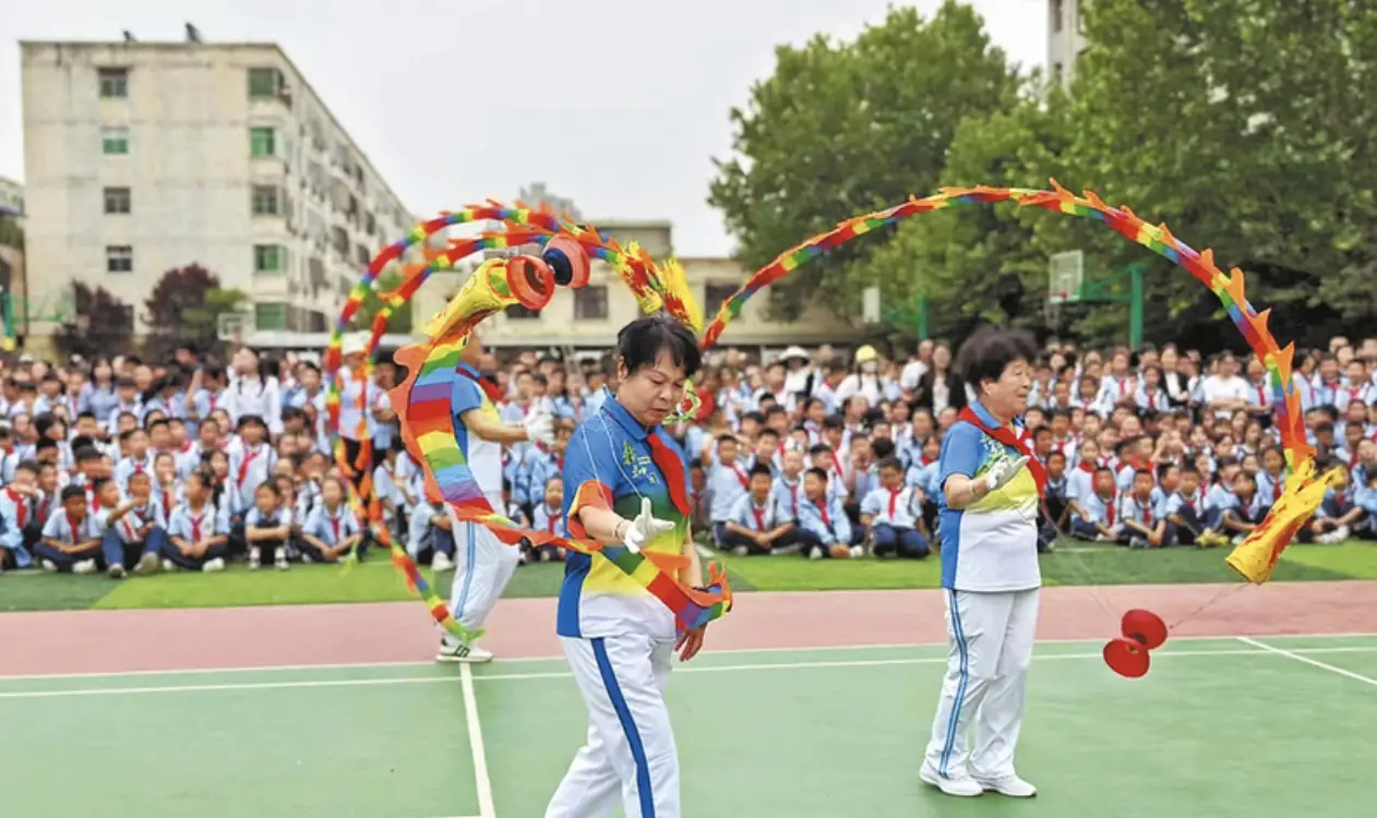 一场别开生面的空竹表演