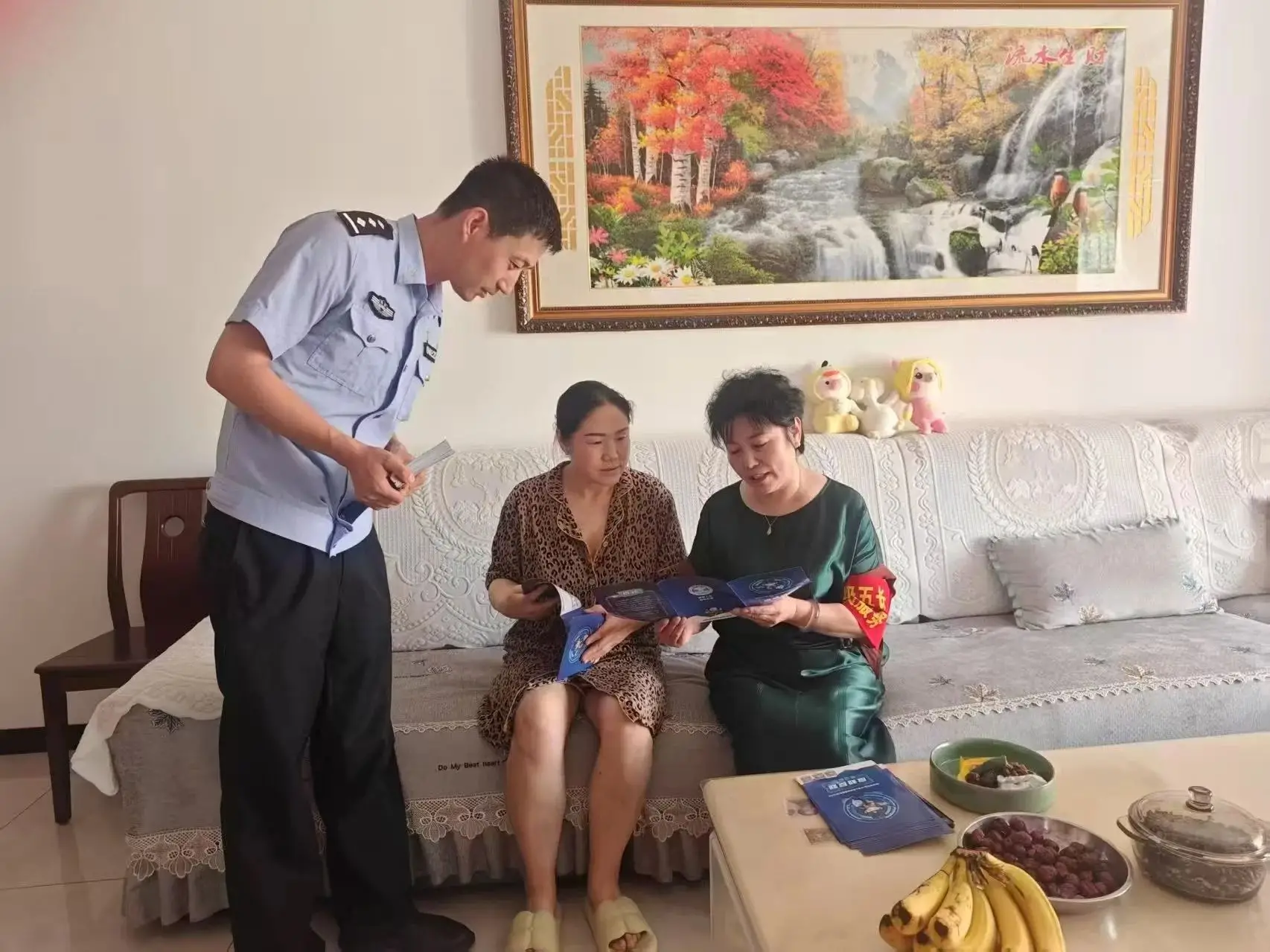 禁毒宣传月丨米脂公安开展禁毒系列宣传活动