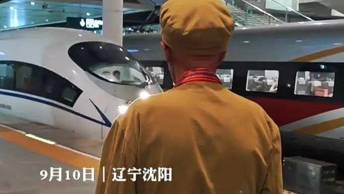 抗美援朝老兵相聚沈阳接战友们“回家”